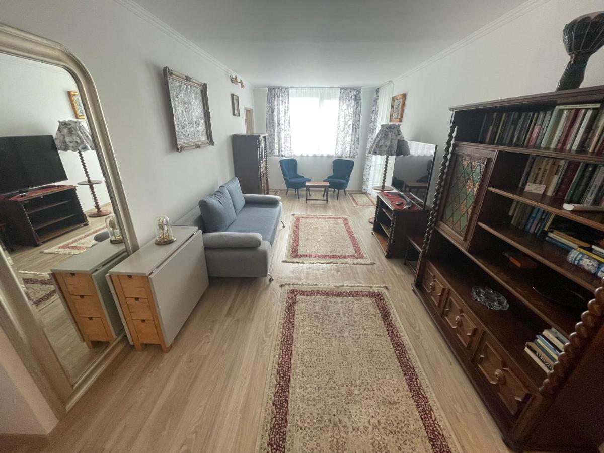 Cadet Holiday Apartman Ezuestpart Siófok Eksteriør bilde